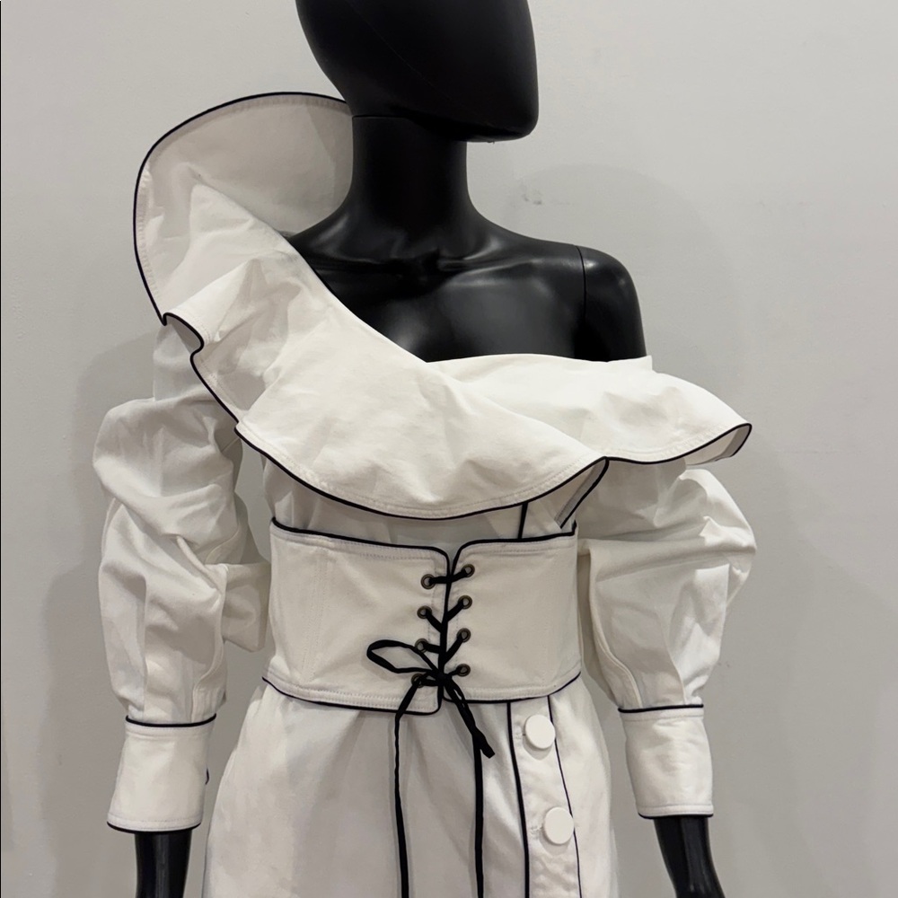 Self Portrit Elegant White Women's Dress with Black Trim size 6 US - Picture 4 of 16